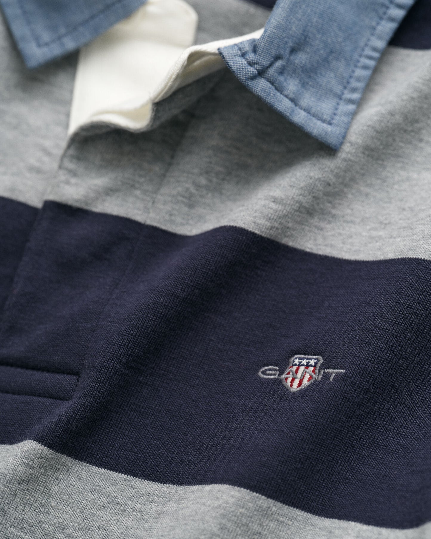 Polo lourd rayé à col en chambray