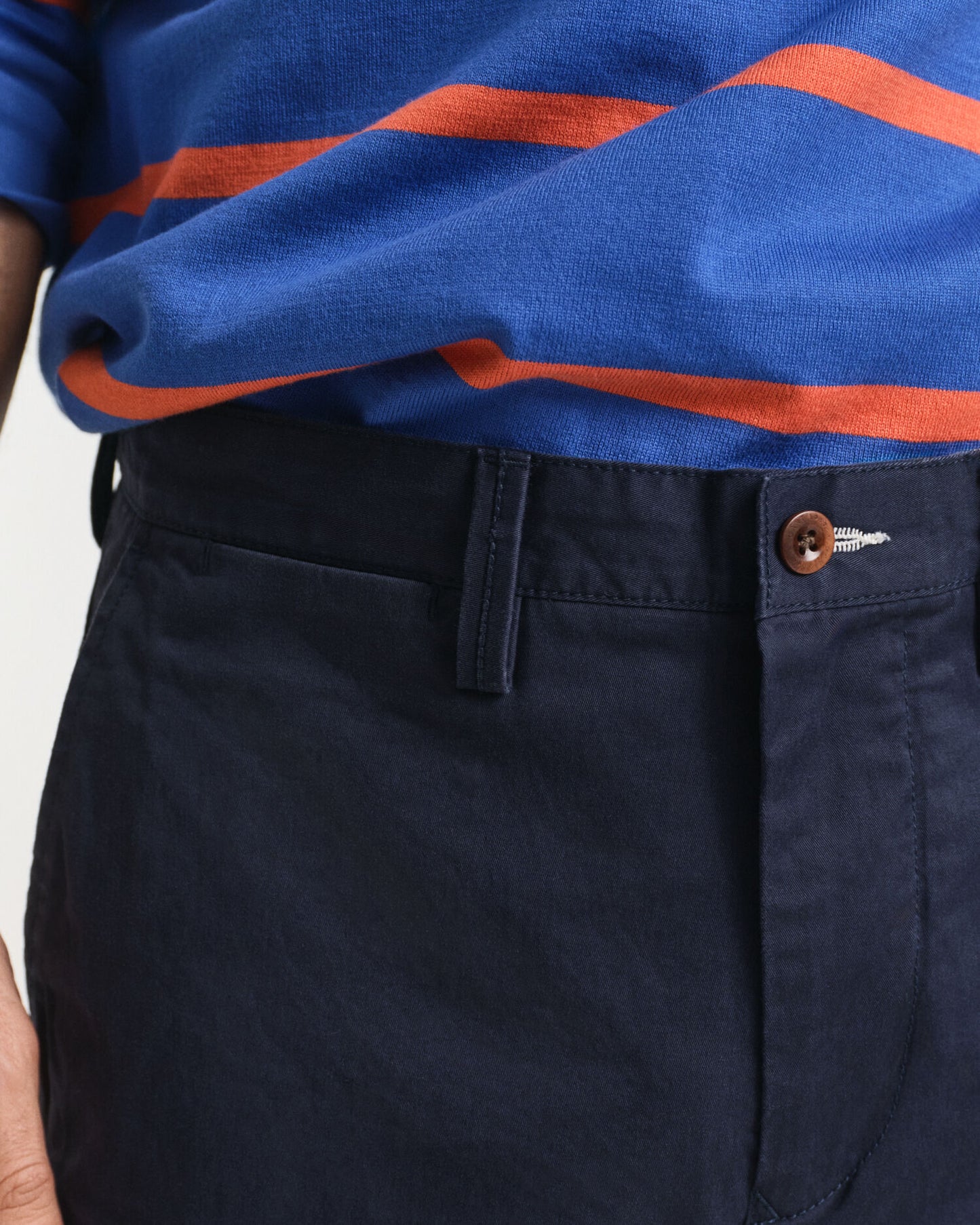 Pantalon chino en serge coupe droite