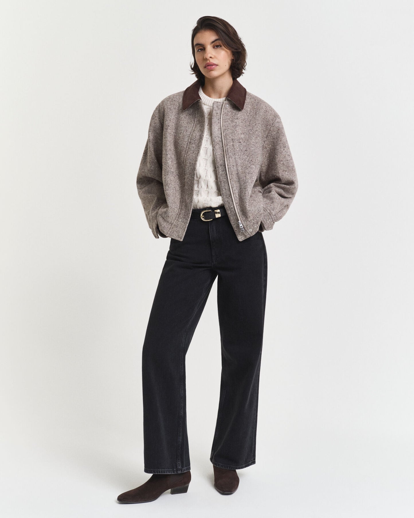 Robe courte à manches bouffantes en tricot torsadé à manches courtes
