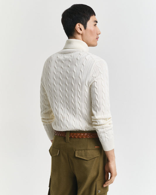 Baumwollrollkragenpullover mit Zopfmuster