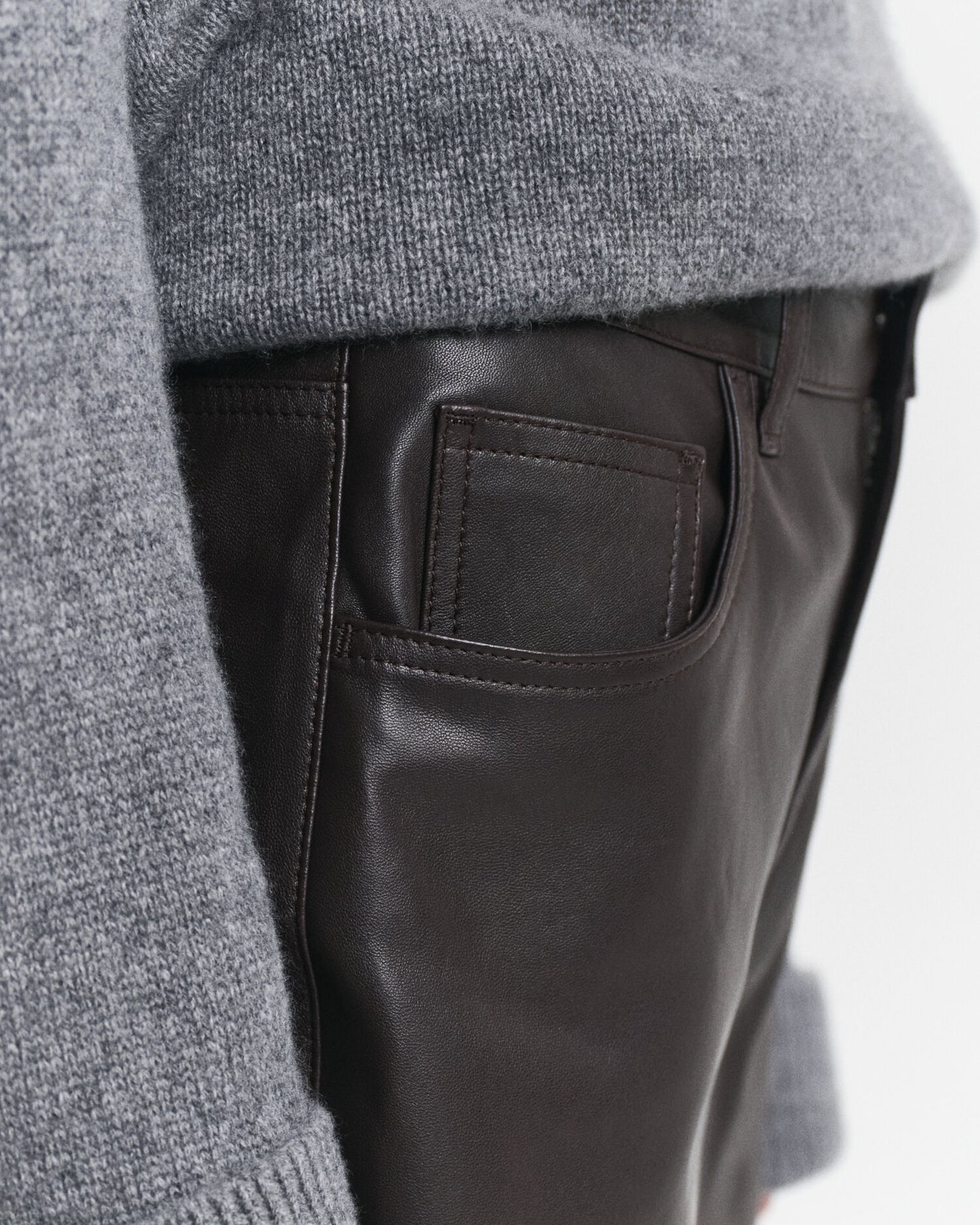 Pantalon en cuir 5 poches