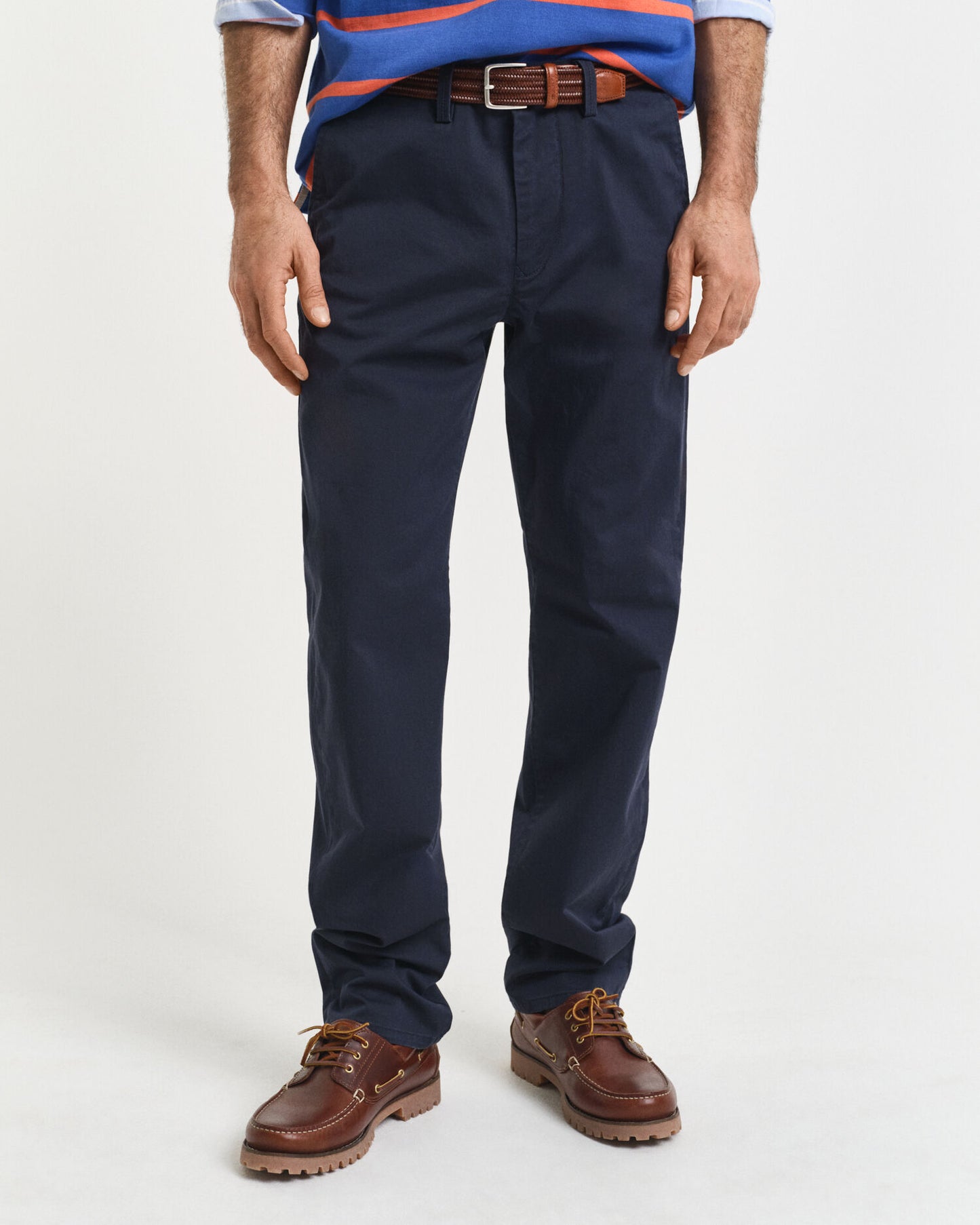 Pantalon chino en serge coupe droite