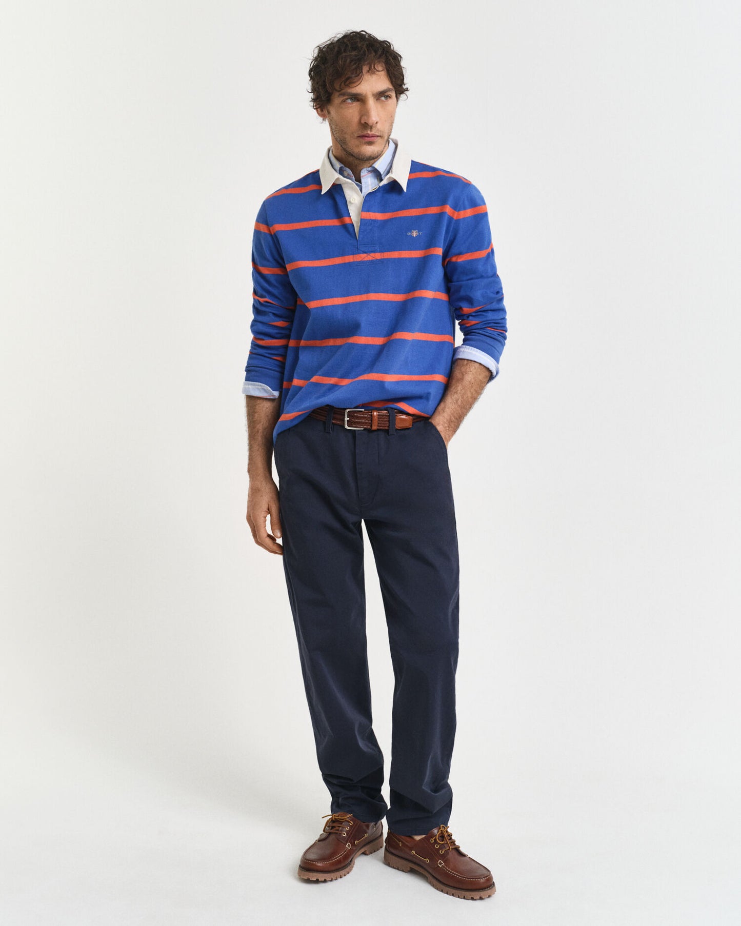 Pantalon chino en serge coupe droite